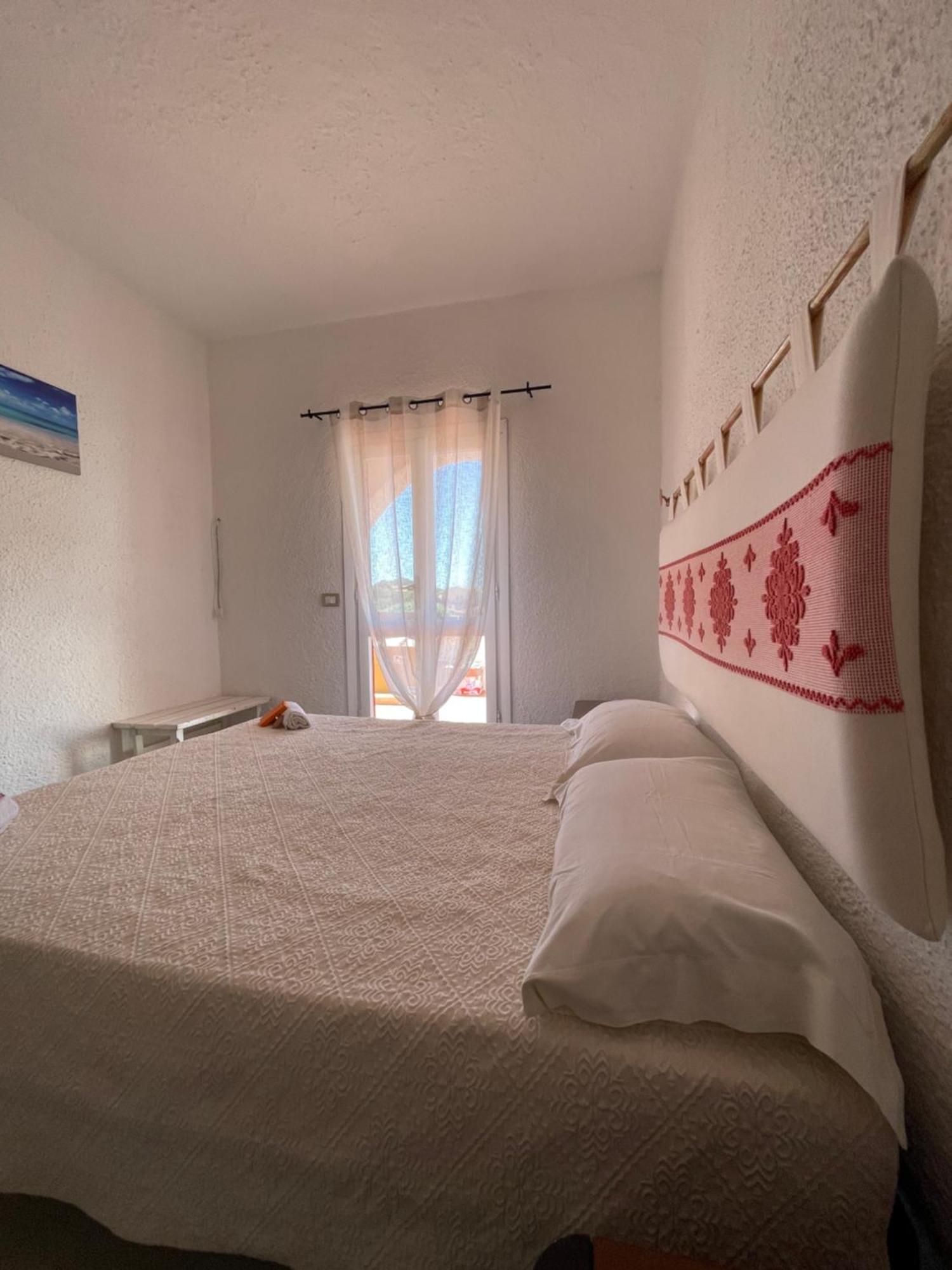 Casa Sandra Cala Bitta ภายนอก รูปภาพ